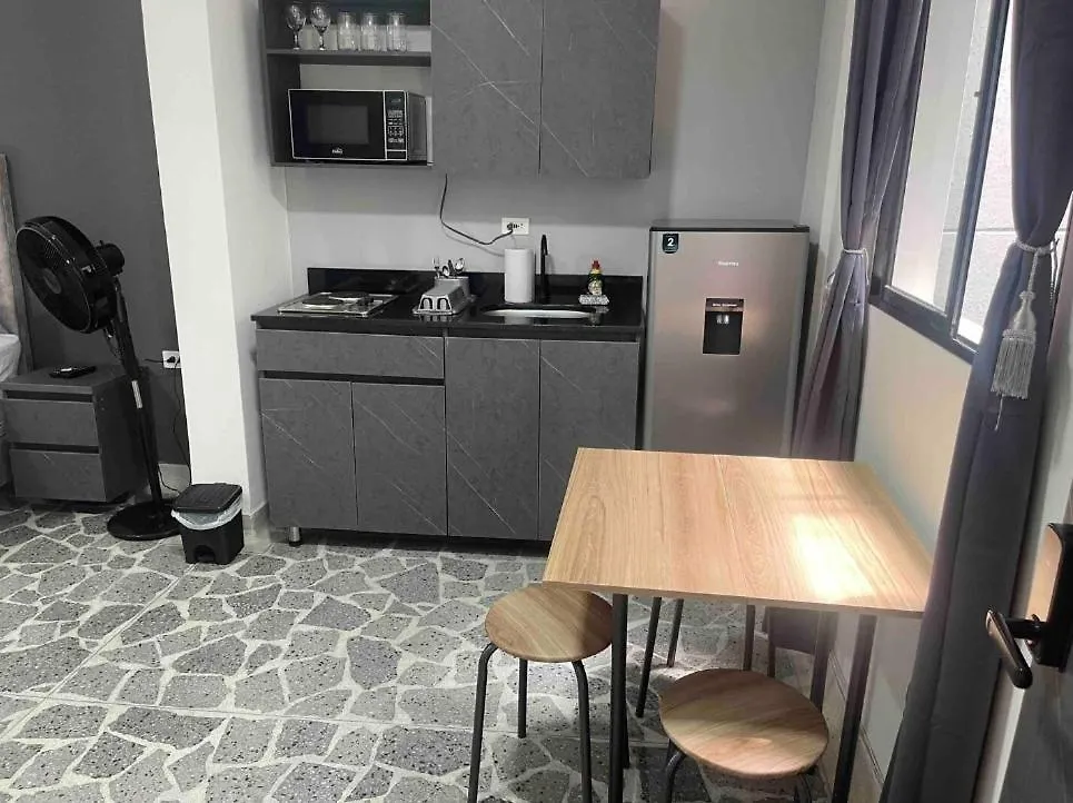 Apartment 102 Apartamento En Laureles Cerca Al Estadio Y La 70 Medellin Colombia